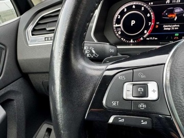 Volkswagen Tiguan II SUV 1.5 TSI EVO 150KM 2018 Volkswagen Tiguan VATmarza APP- Connect od Dealera ASO Virtual Cockpit Key, zdjęcie 18