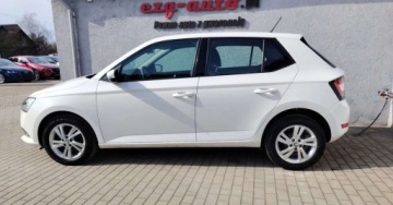 Skoda Fabia III Hatchback Facelifting 1.0 TSI 95KM 2020 Skoda Fabia Skoda Fabia 1.0 TSI Ambition Plus Benzyna 95KM, zdjęcie 6