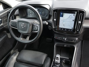 Volvo XC40 2020 Volvo XC40 T5 264 PS Inscription ACC Harman Hak Matrix Blis Webasto Keyless, zdjęcie 23