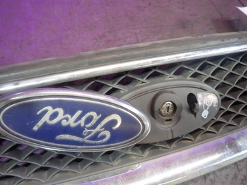 FORD FOCUS II MK2 KOMBI 04-08 MŘÍŽKA MASKA ZNAK 4M518138AE