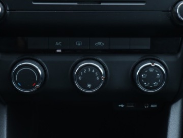 Skoda Octavia III Liftback 1.4 TSI 140KM 2013 Skoda Octavia 1.4 TSI, Salon Polska, Klima, zdjęcie 13