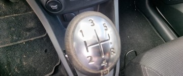 Renault Clio IV Grandtour  0.9 ENERGY Tce 90KM 2015 Renault Clio 2015r, 0.9 Benzyna. Uszkodzony tyl. Jezdzi Benzyna 90KM, zdjęcie 11