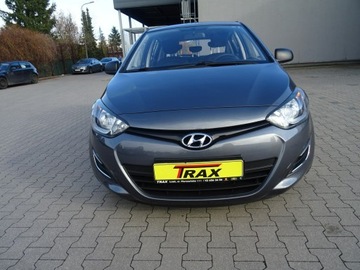 Hyundai i20 I Hatchback 5d Facelifting 1.2 DOHC 85KM 2014 Hyundai i20 Samochód z bardzo niskim przebiegiem, zdjęcie 2