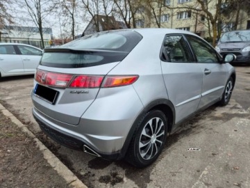 Honda Civic VIII Hatchback 3d 1.8 i-VTEC 140KM 2008 Honda Civic Honda Civic 1,8 Benzyna Zadbana Zamiana 1.8 Benzyna 140KM, zdjęcie 8