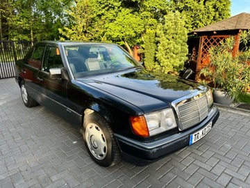 Mercedes W124 Sedan 2.2 150KM 1992