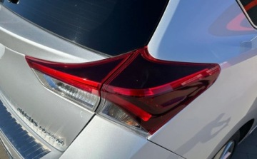 Toyota Auris II Hatchback 5d Facelifting 1.8 Hybrid 136KM 2016 Toyota Auris II Lift, 2016R, Bezwypadkowa, Automat, Zarejestorwana w PL, V, zdjęcie 15