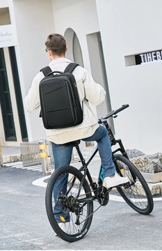 Trzykomorowy pojemny plecak FRN 7619 na laptopa 15,6 z USB podróżny