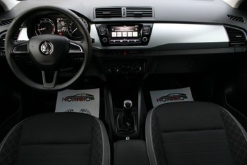 Skoda Fabia III Kombi Facelifting 1.0 TSI 95KM 2019 Škoda Fabia Skoda Fabia AMBITION 1.0 TSI 95KM, zdjęcie 9