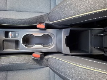 Renault Captur II Crossover Facelifting 1.0 TCe Eco-G 100KM 2025 Od ręki - Techno LPG 1.0 TCe 100KM / Pakiet Safety, Pack Winter Techno, zdjęcie 10