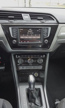 Volkswagen Touran III 1.6 TDI 110KM 2016 Volkswagen Touran 1,6 TDI 110 KM NAVI klimatronic OPLACONY 1.6 Diesel, zdjęcie 7