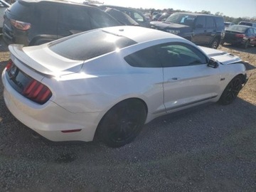 Ford Mustang VI Convertible 5.0 Ti-VCT 421KM 2017 Ford Mustang FORD MUSTANG GT 2017 5.0 Benzyna 421KM, zdjęcie 2