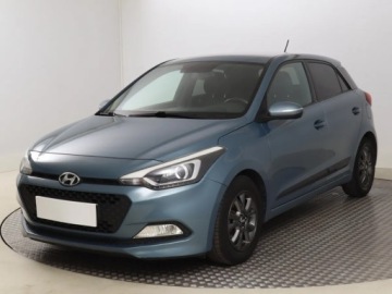 Hyundai i20 II Coupe 1.2 MPI 84KM 2017 Hyundai i20 1.2, Salon Polska, 1. Właściciel, zdjęcie 1