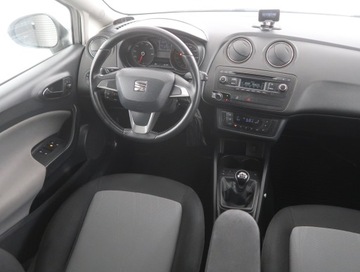 Seat Ibiza IV Hatchback 5d Facelifting 1.2 TSI 105KM 2015 Seat Ibiza 1.2 TSI, Salon Polska, Serwis ASO, zdjęcie 6