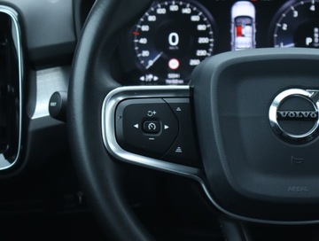Volvo XC40 Crossover 2.0 T4 190KM 2019 Volvo XC40 T4, Salon Polska, Serwis ASO, 4X4, zdjęcie 19