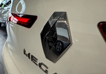 Renault Megane IV GrandCoupe Facelifting 1.3 TCe 140KM 2025 Renault Megane GrandCoupe kolor Bialy 2025 OD REKI 1.3 Benzyna, zdjęcie 18