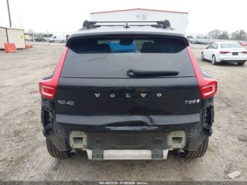 Volvo XC40 Crossover 2.0 T5 247KM 2020 Volvo XC 40 T5 R-Design 2020 2.0 Benzyna 248KM, zdjęcie 4