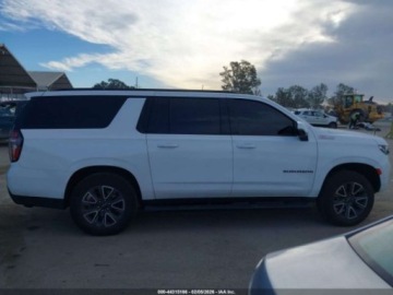 Chevrolet Suburban GMT900 2024 Chevrolet Suburban Z71 2024 5.3 Benzyna 355KM, zdjęcie 6