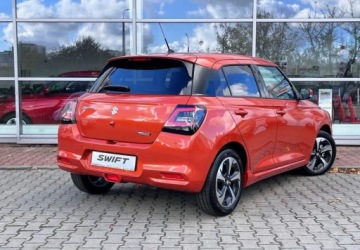 Suzuki Swift VI Hatchback Facelifting 1.2 DualJet SHVS 83KM 2026 Suzuki Swift 2026 Elegance 1.2 mild Hybrid 2WD CVT Flame Orange Pearl 1.2, zdjęcie 4