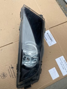 Halogen prawy Skoda Octavia III 5E0941700E