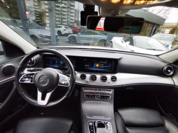 Mercedes Klasa E W213 2020 MERCEDES KLASA E W213 Limuzyna 1.6 200d 160KM * Automat* Przebieg 86487, zdjęcie 7