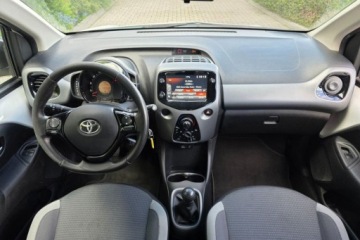 Toyota Aygo II Hatchback 3d Facelifting 1.0 VVT-i 72KM 2021 Toyota Aygo Toyota Aygo 1.0 VVT-i X-play Fv23 Kinto Leasing 72KM, zdjęcie 8
