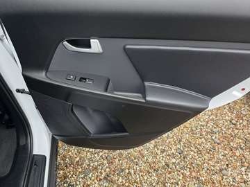 Kia Sportage III SUV Facelifting 1.7 CRDi 115KM 2014 Kia Sportage 1.7 115ps CRDI PDC Alusy 17, zdjęcie 28