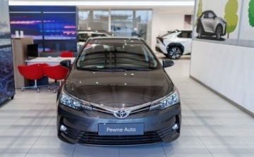 Toyota Corolla XI Sedan Facelifting 1,6 Valvematic 132KM 2017 Toyota Corolla 1.6 Premium EU6 1.6 Benzyna 132KM, zdjęcie 1
