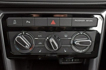 Volkswagen T-Cross SUV 1.0 TSI 110KM 2022 Volkswagen T-Cross Bezwypadkowy / Salon Polska /, zdjęcie 21