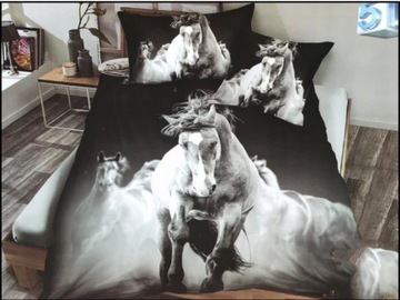 Komplet pościeli160 x 200 cm 2 poduszki 70x80 cm konie