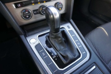 Volkswagen Passat B8 Limousine Facelifting 1.5 TSI EVO 150KM 2020 Volkswagen Passat Bezwypadek Tempomat Czujniki park. DSG Klima. 2stref, zdjęcie 16