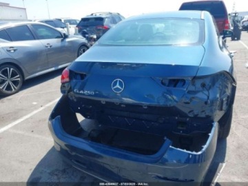 Mercedes CLA C118/X118 2023 Mercedes-Benz CLA 250 Coupe 2023 2.0l 2.0 Benzyna 221KM, zdjęcie 3