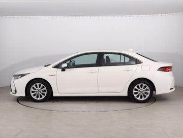 Toyota Corolla XII Sedan 1.8 Hybrid 122KM 2019 Toyota Corolla 1.8 Hybrid, Salon Polska, zdjęcie 2