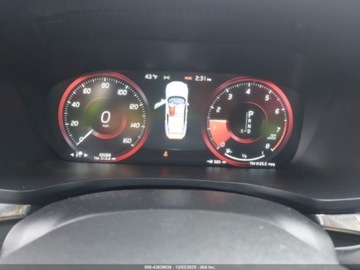 Volvo S60 III Sedan 2.0 T5 250KM 2019 Volvo S60 2.0 T5 250 KM, R-Design, male uszkodzenia, od ubezpieczyciela, zdjęcie 14