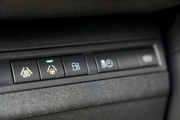 Peugeot 3008 II Plug-In Hybrid Facelifting 1.6 HYBRID4 300KM 2022 Peugeot 3008 GT full led skóra masaze ACC kamera, zdjęcie 17