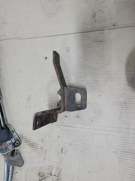Jeep Cherokee XJ ucho do holowania tylne hak