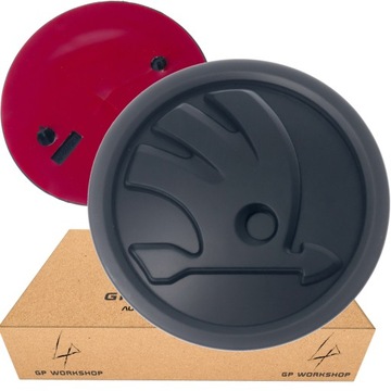 SKODA EMBLEMAT ZNACZEK 80mm CZARNY MAT FABIA OCTAV