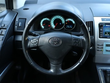 Toyota Corolla Verso E120 2.2 D-4D 177KM 2006 Toyota Corolla Verso 2.2 D-4D, 174 KM, 7 miejsc, zdjęcie 20