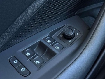 Volkswagen Passat B8 Variant Facelifting 2.0 TDI SCR 150KM 2024 Volkswagen Passat Salon PL, Vat23, Led Matrix, Masaz, App Connect, Kamera, zdjęcie 37