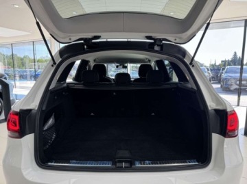 Mercedes GLC C253 SUV Facelifting 2.0 200d 163KM 2022 Mercedes-Benz GLC 200d 4-Matic Nawigacja Kamera cofania CarPlayAndroid, zdjęcie 15