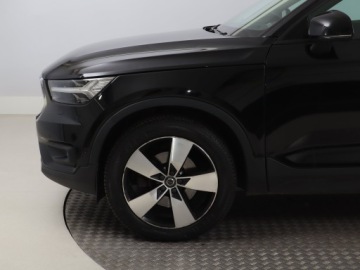 Volvo XC40 Crossover 2.0 D4 190KM 2018 Volvo XC40 D4 AWD, 187 KM, 4X4, Automat, Skóra, zdjęcie 14
