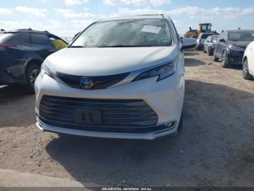 Toyota Sienna III 2021 Toyota Sienna Limited 2021 2.5l 2.5 Hybryda 189KM, zdjęcie 7