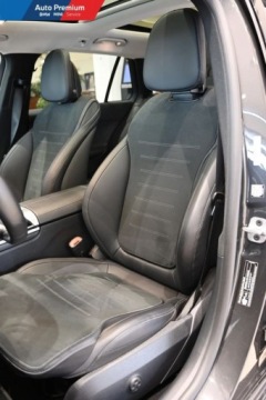 Mercedes Klasa C W206 2023 Mercedes-Benz Klasa C FV23Kierownica SupersportowaPodswietlane listwy prog, zdjęcie 11