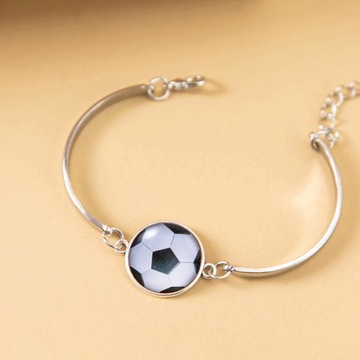 Браслет с шариком для мальчика. Браслеты с футбольной повязкой
