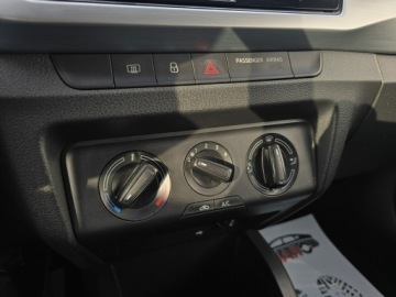 Skoda Fabia III Kombi Facelifting 1.0 TSI 95KM 2021 Skoda Fabia AMBITION 1.0 TSI 95KM Salon Polska Serwis Zamiana FV 23%, zdjęcie 21