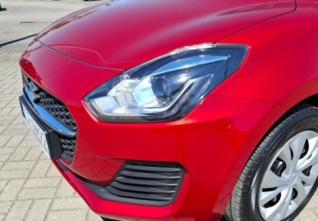 Suzuki Swift VI Hatchback Facelifting 1.2 DualJet SHVS 83KM 2020 Suzuki Swift 1.2 Dualjet SHVS Premium 1.2 Benzyna 83KM, zdjęcie 15