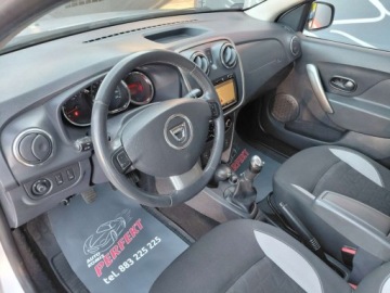 Dacia Sandero II Hatchback 5d 1.5 dCi 90KM 2014 Dacia Sandero Nawigacja Klimatyzacja Elektryka PDC 1.5 Diesel 90KM, zdjęcie 8