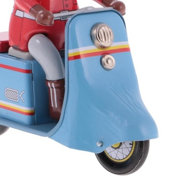 Zabytkowy skuter motocyklowy model nakręcany