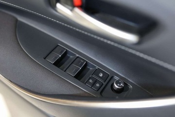 Toyota Corolla XII TS Kombi 1.8 Hybrid 122KM 2022 Toyota Corolla 1.8 Hybrid Comfort Business 1.8 Hybryda 122KM, zdjęcie 24