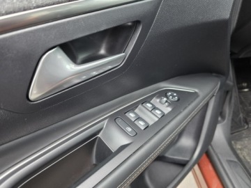 Peugeot 3008 II Crossover 1.6 THP 165KM 2017 Peugeot 3008 *AUTOMAT* 1.6 benzyna* bogate, zdjęcie 22