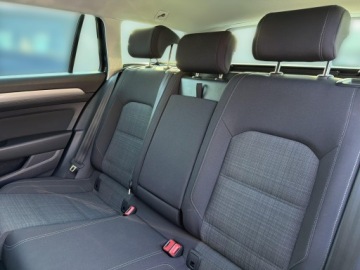 Volkswagen Passat B8 Variant Facelifting 2.0 TDI SCR 150KM 2022 Volkswagen Passat Volkswagen Passat B8 2.0 TDI / B, zdjęcie 16